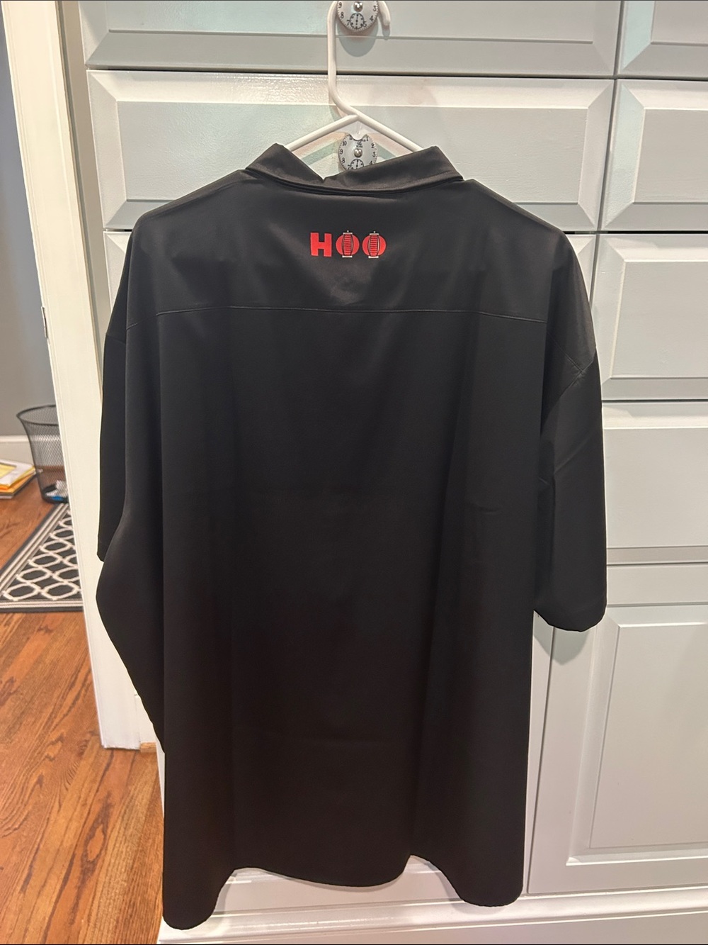 HOO Men’s Black Short-Sleeve Button-Up Shirt NWT - Picture 2 of 4